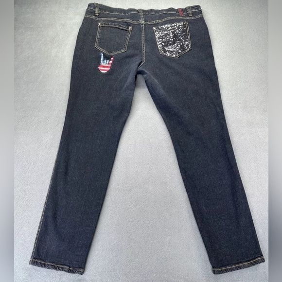 Sz 24 ROCAWEAR Vintage Classic Fit Blue Dark Wash Embroidered Sequins USA - Picture 1 of 9